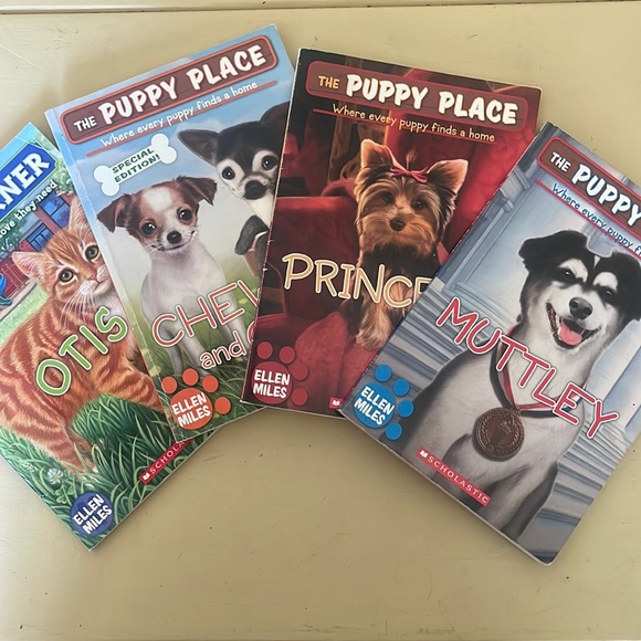 Book Bundle - Picture 1 of 9